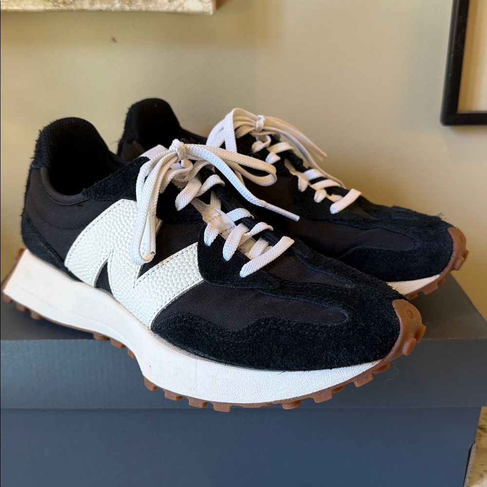 👟 New Balance Women’s 327 Sneakers - Picture 2 of 11